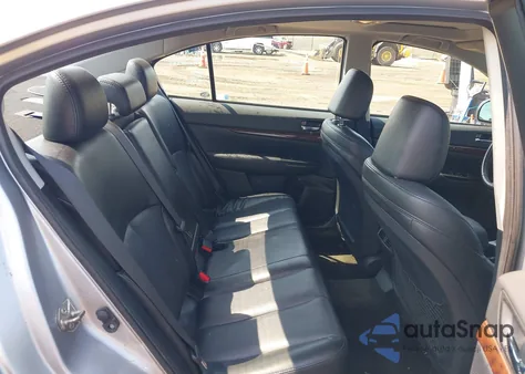 2013 Subaru Legacy 2.5I Limited z USA, uszkodzony, nr VIN 4S3BMCK63D3006833